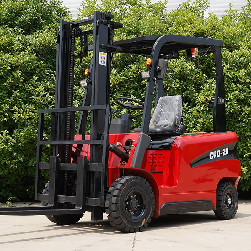 电动叉车 vs 内燃叉车：谁才是性价比高?